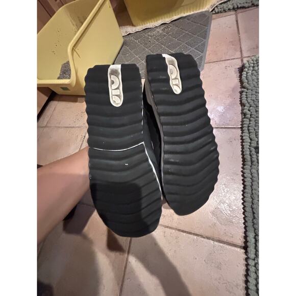 Nike Air Max Pre-Day Black/White Men’s 10.5 (DJ3624-001) - Picture 5 of 5